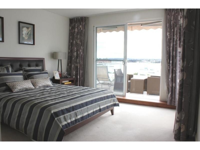 133 Peninsula Drive, Breakfast Point NSW 2137