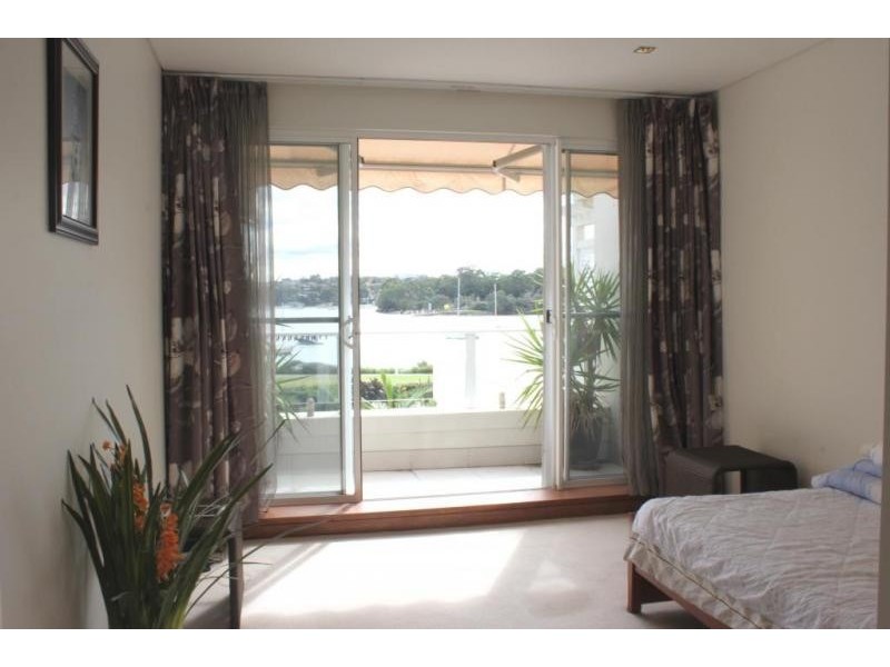 133 Peninsula Drive, Breakfast Point NSW 2137