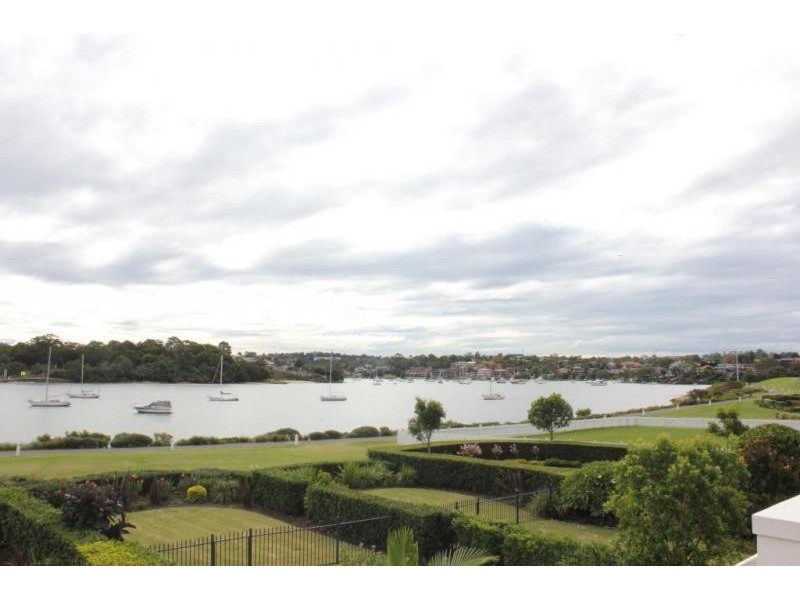 133 Peninsula Drive, Breakfast Point NSW 2137