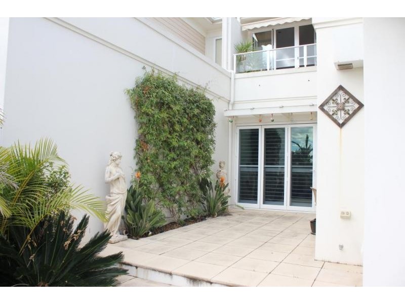 133 Peninsula Drive, Breakfast Point NSW 2137