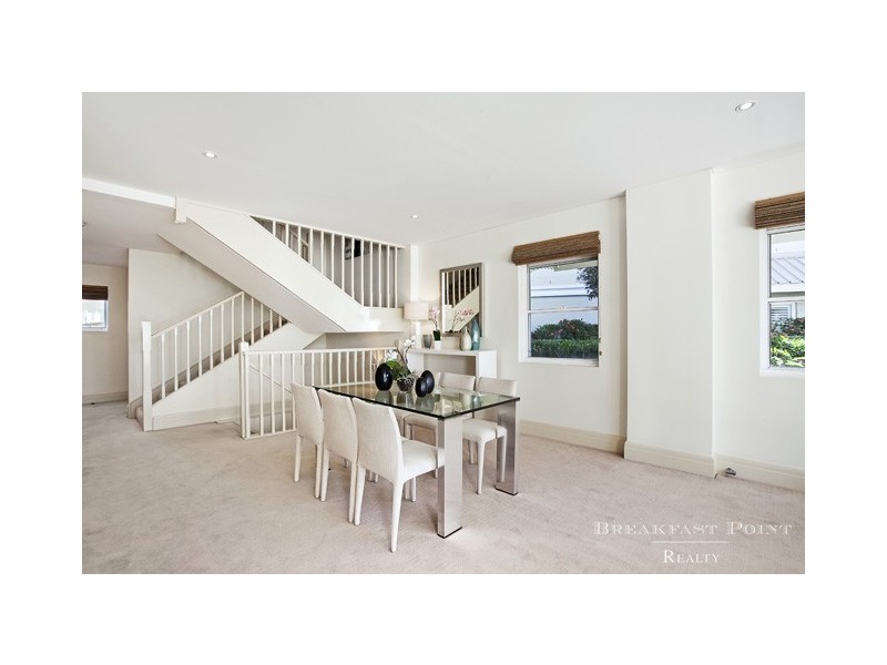 69 Peninsula Drive, Breakfast Point NSW 2137