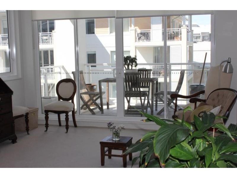 410/2 Rosewater circuit, Breakfast Point NSW 2137