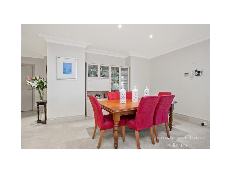 81/25 Market ST, Breakfast Point NSW 2137