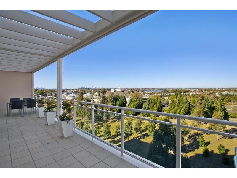 708/15-17 Peninsula Drive, Breakfast Point NSW 2137