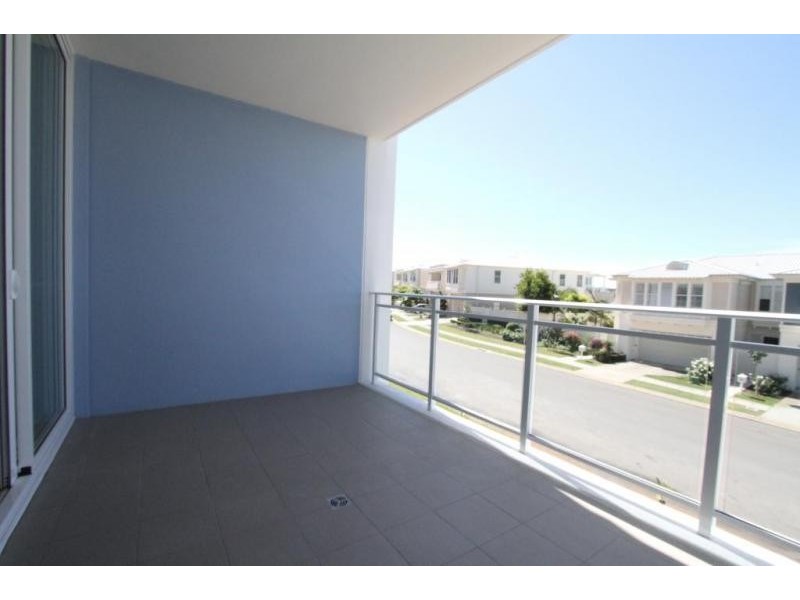 305/68 Peninsula Drive, Breakfast Point NSW 2137
