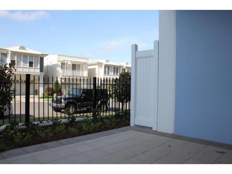 110/68 Peninsula Drive, Breakfast Point NSW 2137