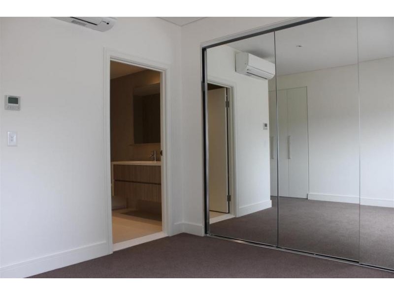 304/68 Peninsula Drive, Breakfast Point NSW 2137