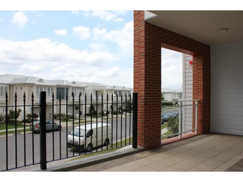 208/68 Peninsula Drive, Breakfast Point NSW 2137