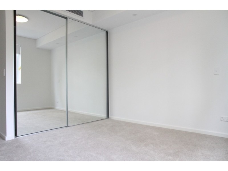 203/7-11 Magnolia Drive, Breakfast Point NSW 2137