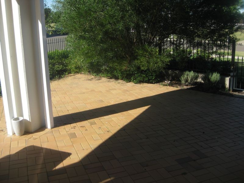 17/2 Juniper Drive, Breakfast Point NSW 2137