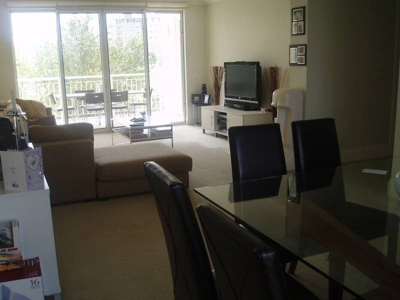 302/2 Village Drive, Breakfast Point NSW 2137