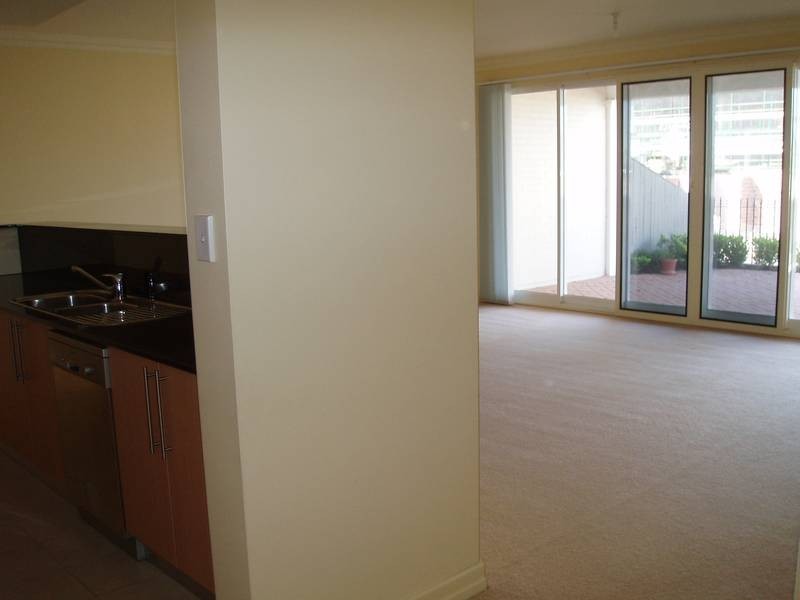12/2-4 Woodlands Avenue, Breakfast Point NSW 2137
