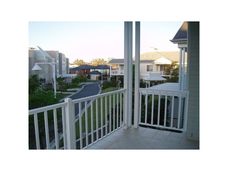 201/2 Mimosa Circuit, Breakfast Point NSW 2137