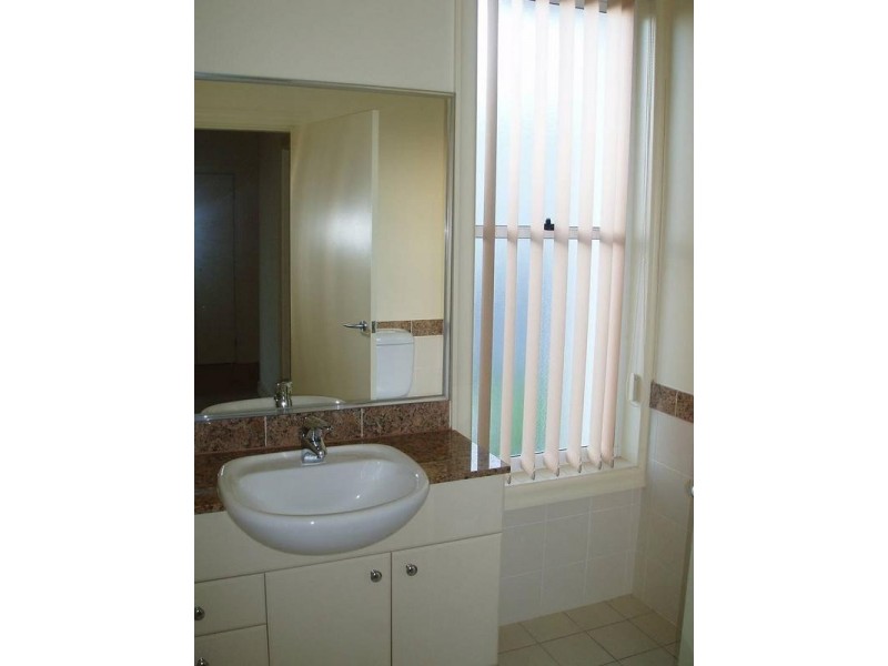 201/2 Mimosa Circuit, Breakfast Point NSW 2137