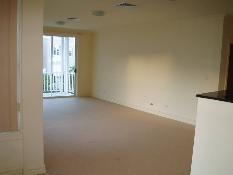 201/2 Mimosa Circuit, Breakfast Point NSW 2137