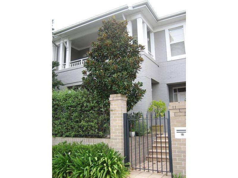 18 Juniper Mews, Breakfast Point NSW 2137