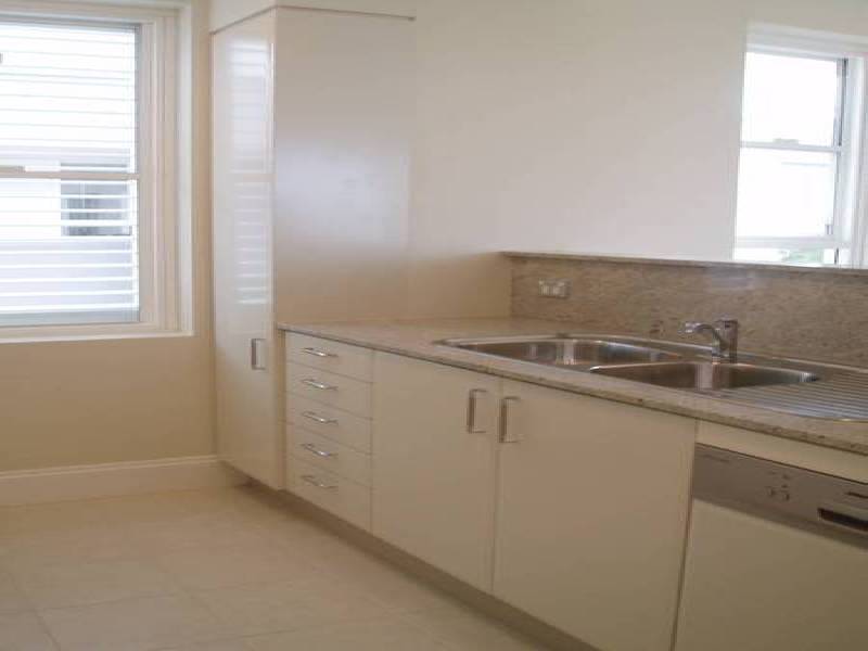 Woodlands Ave, Breakfast Point NSW 2137