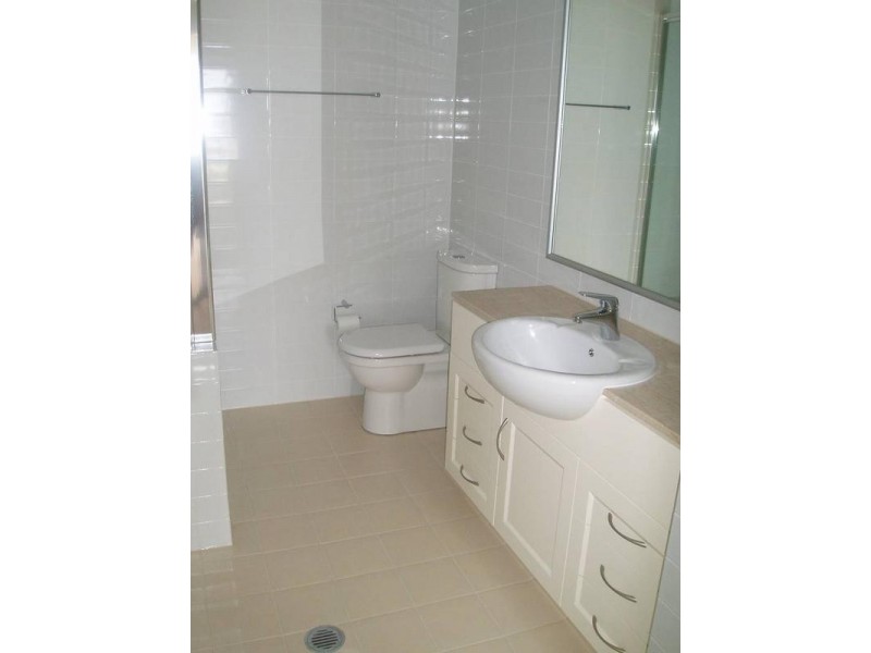 17/5 WOODLANDS AVE, Breakfast Point NSW 2137