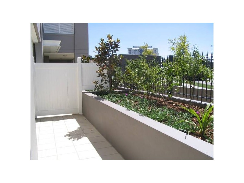 15/21-25 PENINSULA DRIVE, Breakfast Point NSW 2137
