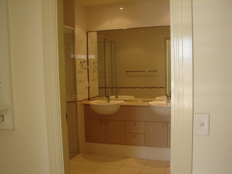 14/6 Admiralty Drive, Breakfast Point NSW 2137
