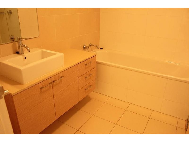 11/68 Village Drive, Breakfast Point NSW 2137