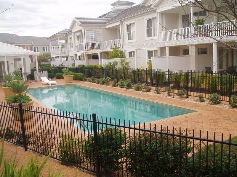 210/16 Fairwater Close, Breakfast Point NSW 2137