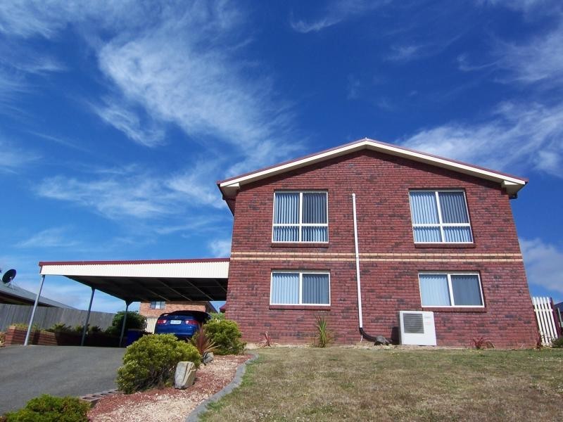 3 Josie Crescent, Burnie TAS 7320