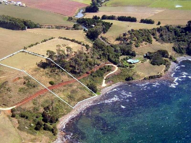 1 Mackenzies Road, Boat Harbour TAS 7321