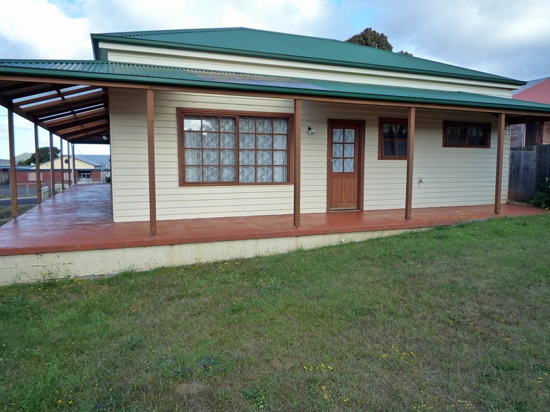 8 Monnington Street, Burnie TAS 7320