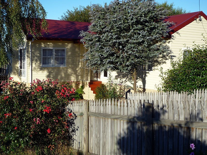 1A Roslyn Avenue, Burnie TAS 7320