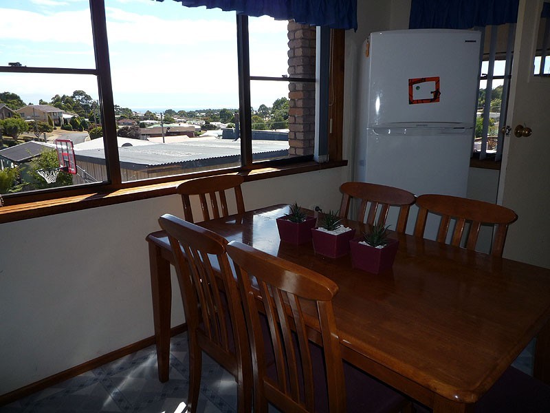 8 Three Mile Line Road, Burnie TAS 7320