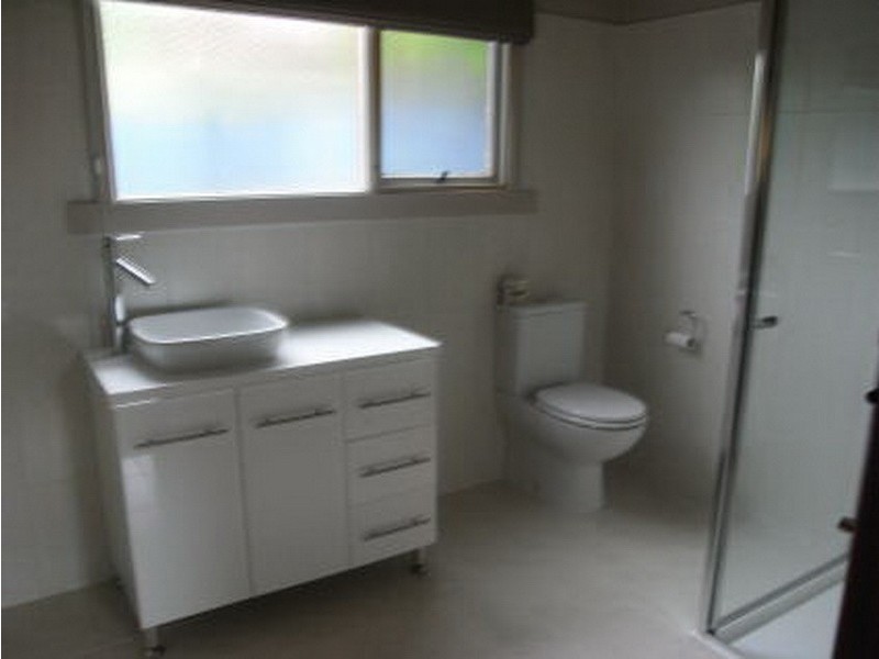 8 Seaview Avenue, Burnie TAS 7320