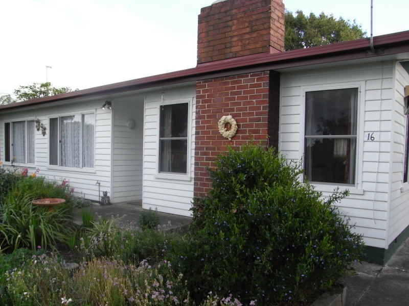 16 Hales Street, Wynyard TAS 7325