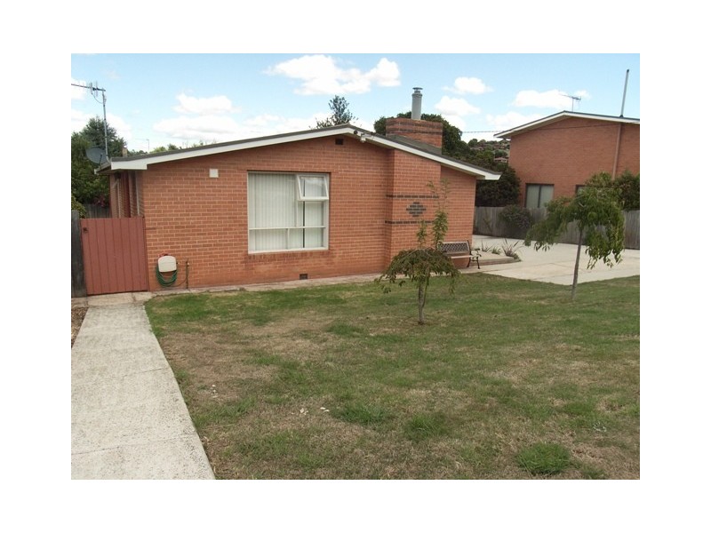 17 Futuna Avenue, Burnie TAS 7320