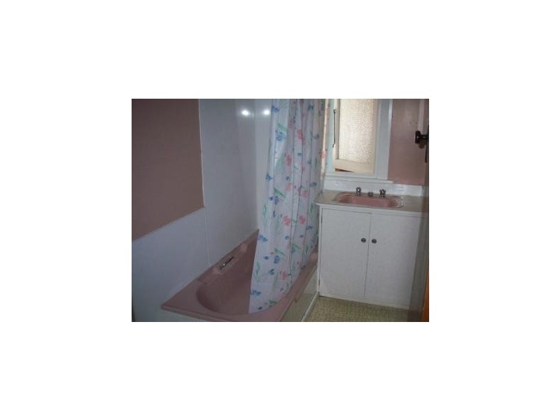 8 Lyons Street, Burnie TAS 7320