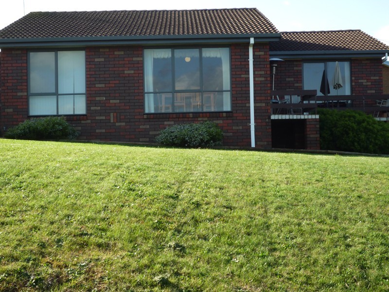 65 Cardigan Street, Somerset TAS 7322