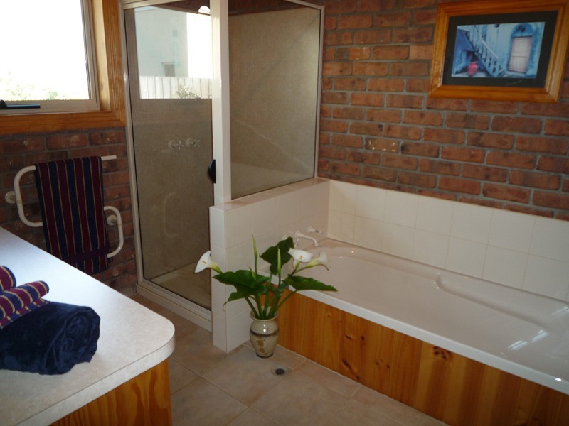 4 Turners Avenue, Turners Beach TAS 7315