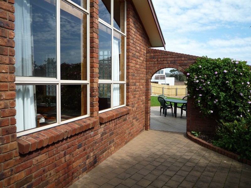4 Turners Avenue, Turners Beach TAS 7315