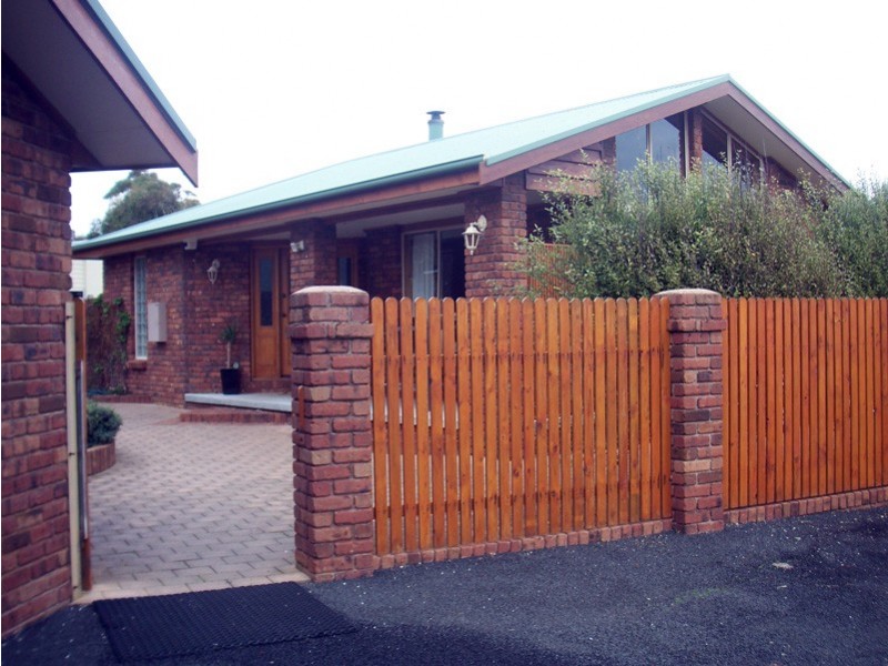 4 Turners Avenue, Turners Beach TAS 7315