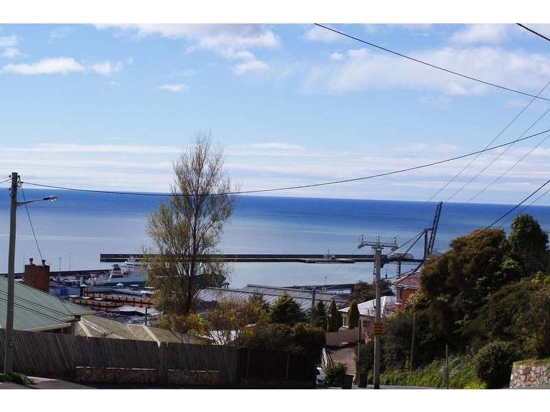 33 Morse Street, Burnie TAS 7320