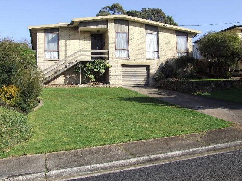 14 McGrath Street, Burnie TAS 7320