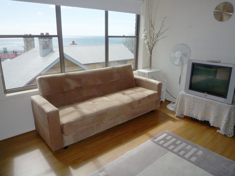 9/18 Queen Street, Burnie TAS 7320