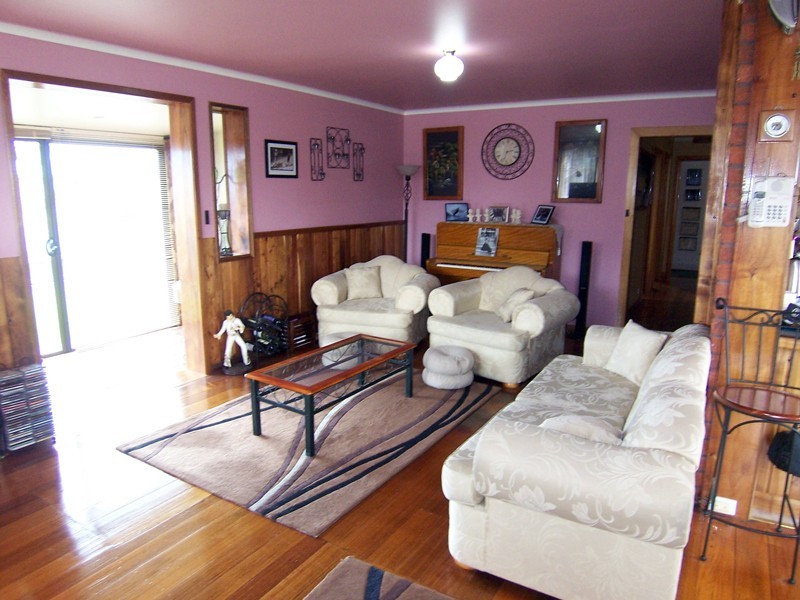 1 Raglan Street, Somerset TAS 7322