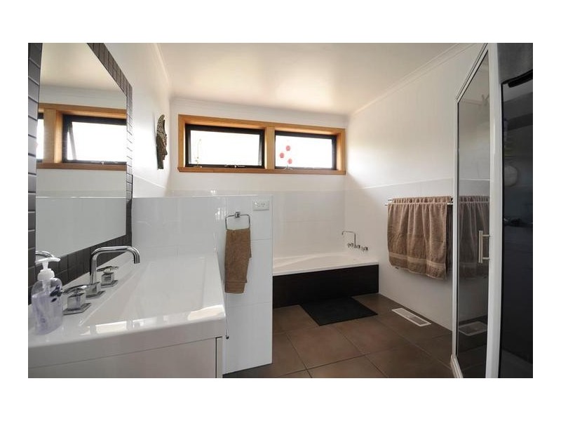 98 West Park Grove, Burnie TAS 7320