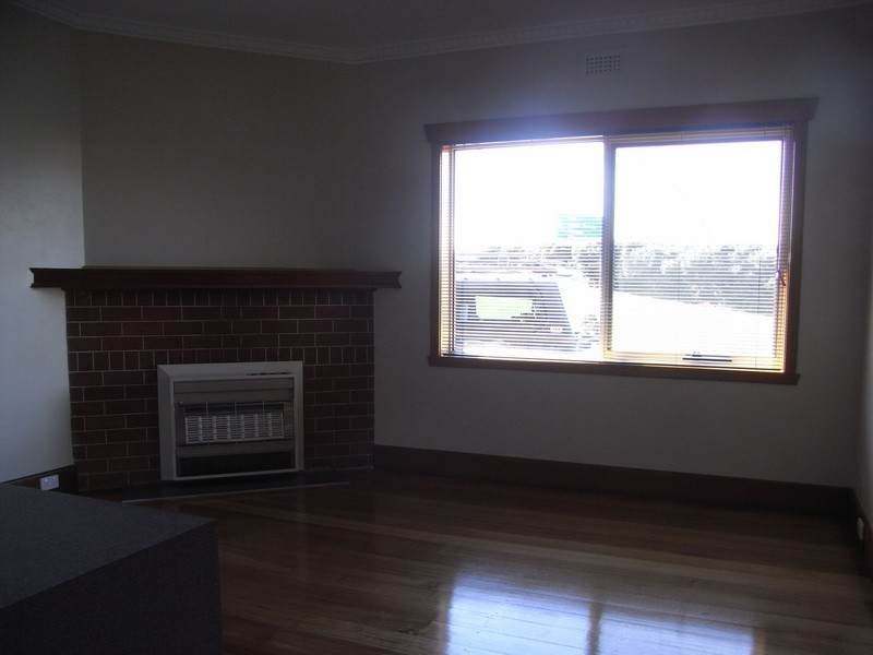 8 Moody Street, Burnie TAS 7320