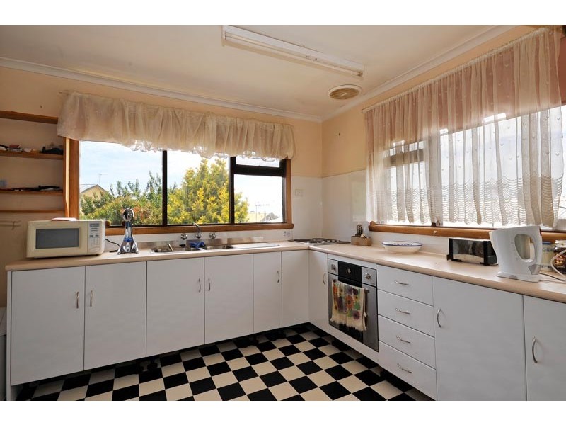 4 Sassafras Crescent, Burnie TAS 7320