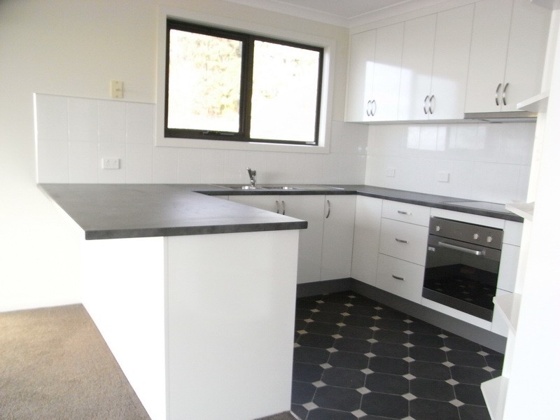 2/24 Pelissier Street, Somerset TAS 7322