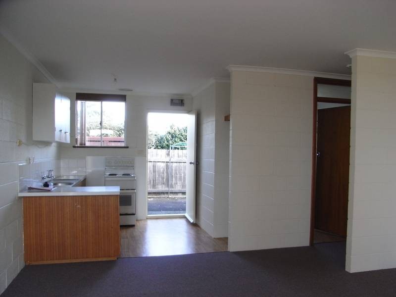 2/24 Raglan Street, Somerset TAS 7322