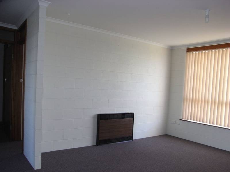 2/24 Raglan Street, Somerset TAS 7322