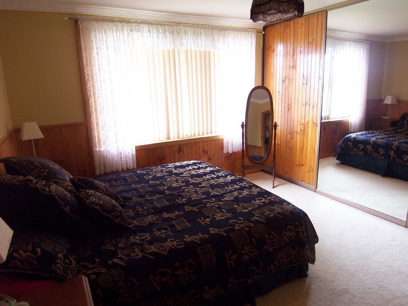 1 Raglan Street, Somerset TAS 7322